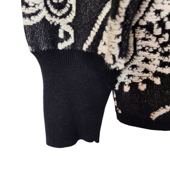 SUNDANCE Sweater Womens XS Black Cream Floral 3D Textured Dolman Sleeve Pullover - Picture 5 of 7